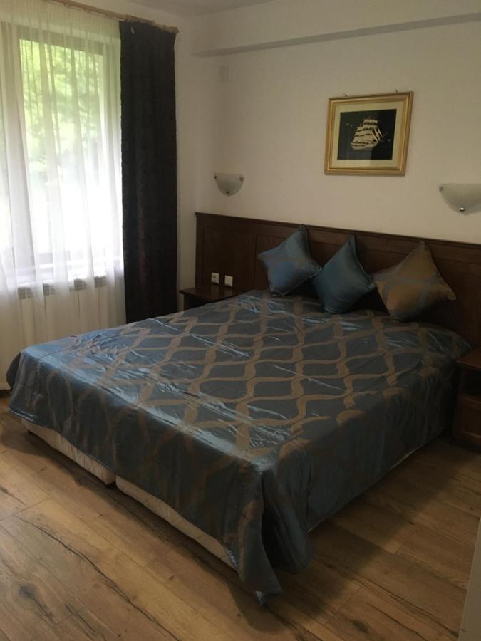 Guest House Rest Cherni Osum Ngoại thất bức ảnh