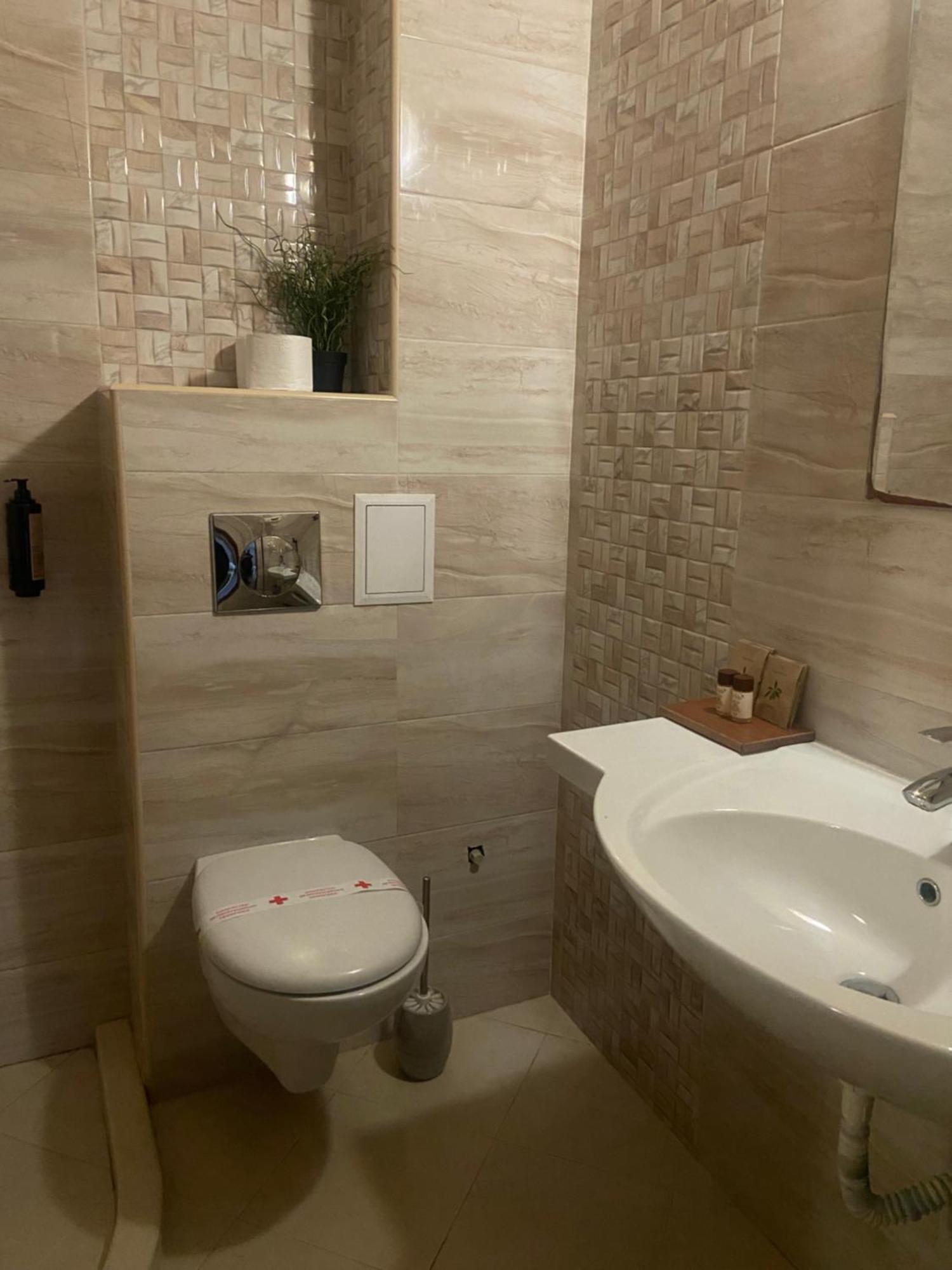 Guest House Rest Cherni Osum Ngoại thất bức ảnh